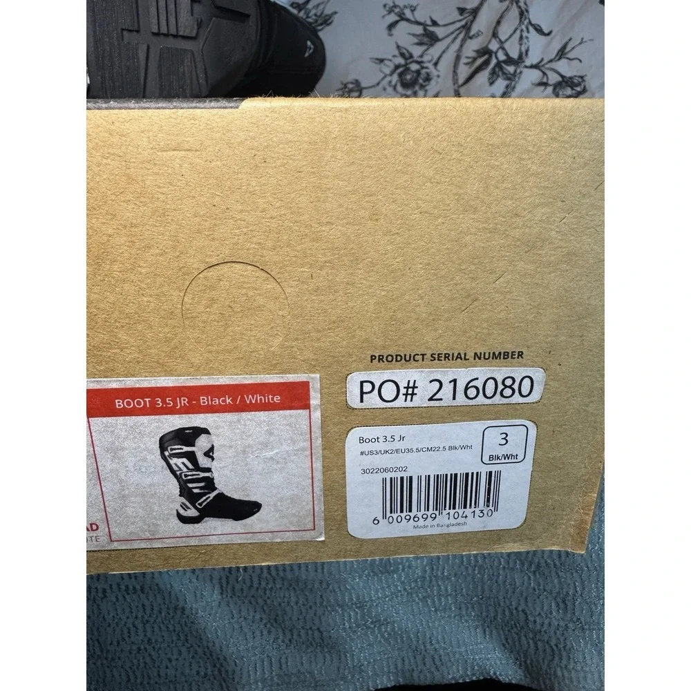 LEATT Black White Side Locking Moto Boots Off-Road Dualzone Sole 3.5 JR - Picture 7 of 11